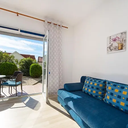 Apartment By The Sea Brist, Makarska - 11078